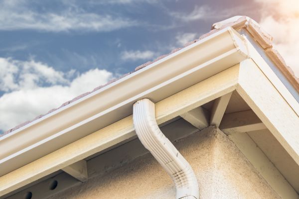 Seamless Gutter Replacement in Bella Vista